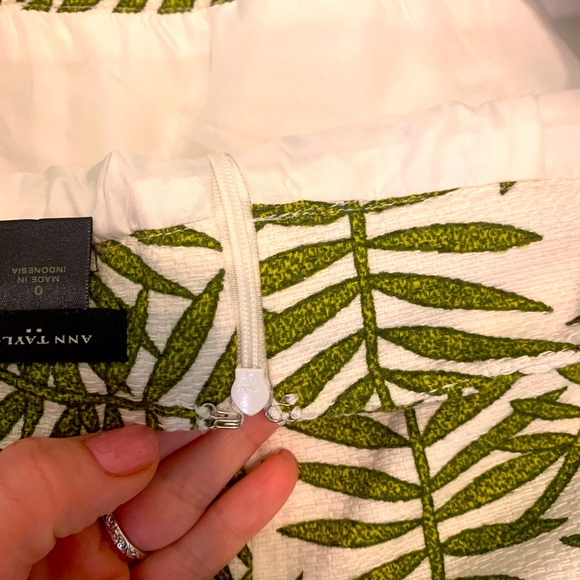 Ann Taylor skirt - Picture 4 of 9